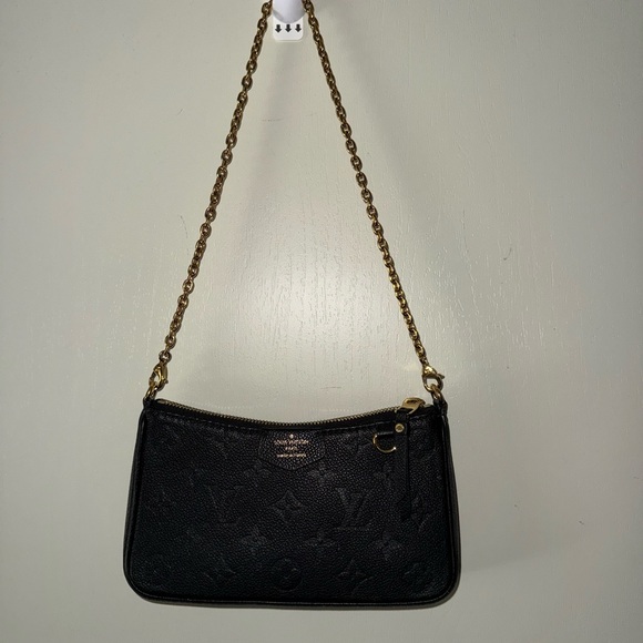 LV Monogram pouch - Picture 12 of 16